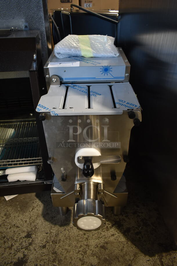 BRAND NEW SCRATCH AND DENT! Sirman 4011506B Concerto 5 Stainless Steel Commercial Countertop 9 lb. Pasta Machine. 120 Volts, 1 Phase. Stock Picture Used as Gallery. Tested and Working! - Image 7 of 7