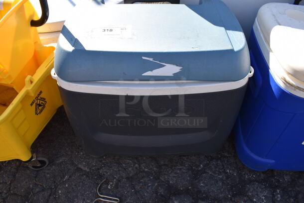 Igloo Blue and White Poly Portable Cooler. 25x17x20 - Image 1 of 4