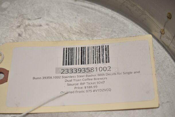 PALLET LOT of 22 BRAND NEW Boxes Including 612509PCO Choice Round Standard Weight Foil Take-Out Dome Lid, 594PSTK616 Paper Lollipop / Cake Pop Stick 6" x 5/32" - 10000/Case, 600DIB11830LD Regency Stainless Steel Sliding Lid for 18" x 30" Drop-In Ice Bins, 129MCR24B Choice 24 oz. Black Round Microwavable Heavy Weight Container with Lid 7 1/4" - 150/Case, 500HBB12 8 oz. (12 oz. Honey Weight) Bear PET Honey Bottle - 365/Case, 554LPGVFTR Backyard Pro Vegetable / Fish Tray for LPG Grills, 233393581002 Bunn 39358.1002 Stainless Steel Basket With Decals for Single and Dual Titan Coffee Brewers, Dart 6J6 6 oz. White Customizable Foam Cup - 1000/Case, 2 Box 95HT3R Dart 95HT3R 9 1/2" x 9" x 3" White Foam Three-Compartment Square Take Out Container with Hinged Lid - 200/Case, 795KFT44RNPE Choice 44 oz. Round Kraft PE-Lined Microwavable Take-Out Container 7 5/16" x 2 5/8" - 300/Case, 2 Box Dart 80HT1R 8" x 7 1/2" x 2" White Foam Square Take Out Container with Hinged Lid - 200/Case, 130WSPOONWP Choice Individually Wrapped Medium Weight White Plastic Teaspoon - 1000/Case, Cleveland FK110683 Motor, 233423881000 Bunn 42388.1000 Trifecta Cup Assembly for Bunn Trifecta Coffee Brewers. 22 Times Your Bid! - Image 12 of 12