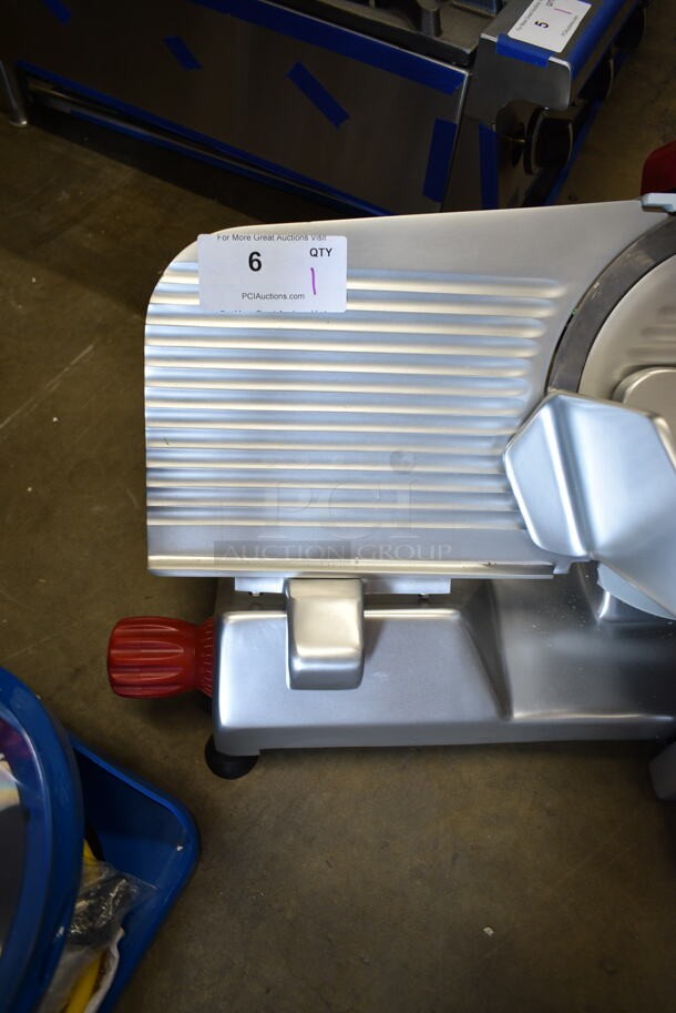 BRAND NEW SCRATCH AND DENT! 2024 Berkel B12-SLC Metal Commercial Countertop 12" Medium-Duty Gravity Feed Manual Meat Slicer w/ Blade Sharpener. 115 Volts, 1 Phase. Cannot Test Due To Broken Power Switch  - Image 4 of 7
