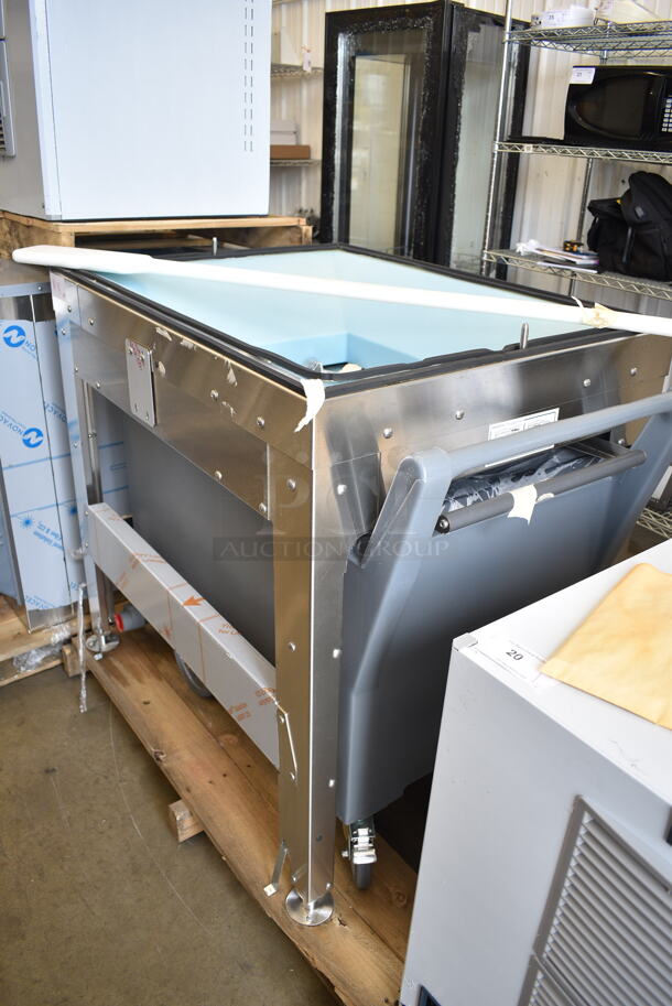 BRAND NEW SCRATCH AND DENT! 2023 Scotsman MC1030MA-32A Stainless Steel Commercial Ice Head on 2023 Scotsman ICS730-A Stainless Steel Bin w/ Scotsman LQ1BASE Stand and Gray Poly Ice Cart. 208/230 Volts, 1 Phase. 31x24x29, 31x48x36, 45x32.5x39 - Image 5 of 12