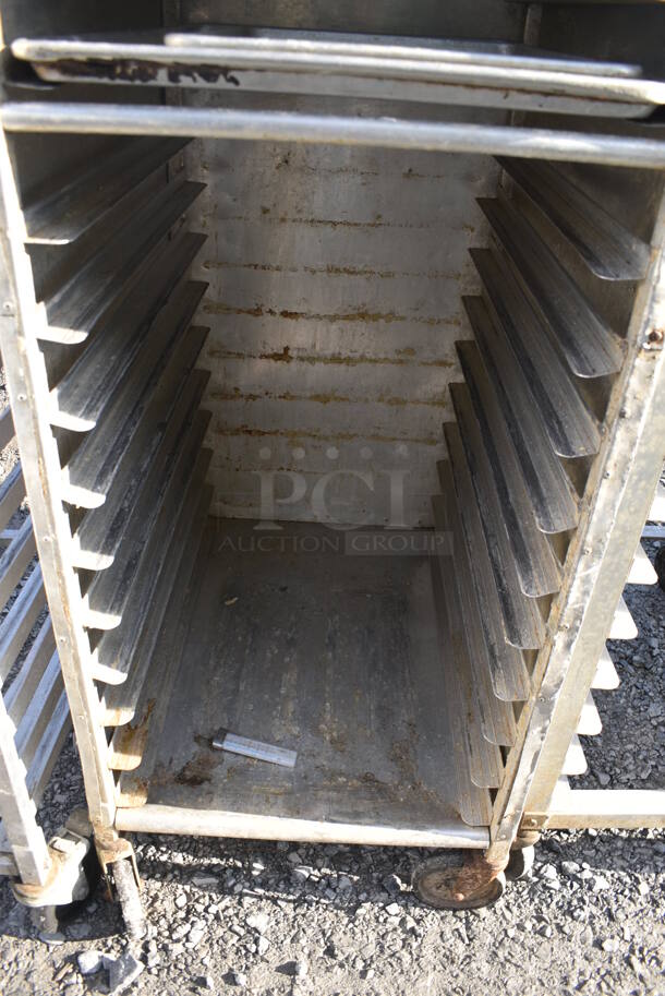 Metal Commercial Pan Transport Rack on Commercial Casters. 20.5x27x69 - Image 4 of 4
