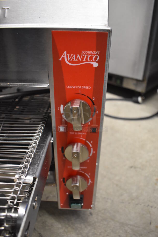 BRAND NEW! Avantco 177CNVYOV10A Stainless Steel Commercial Countertop Conveyor Oven with 10 1/2" Belt. 120 Volts, 1 Phase. Tested and Working! - Image 6 of 10