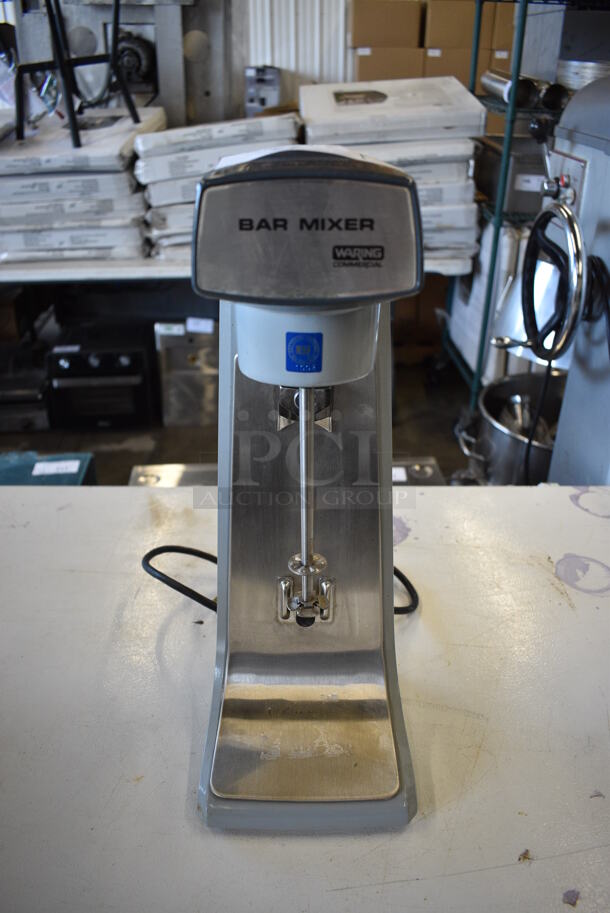 Waring Model 31DM25 Metal Commercial Countertop Drink Mixer. 120 Volts, 1 Phase. 120 Volts, 1 Phase. 7x9x20. Tested and Working!