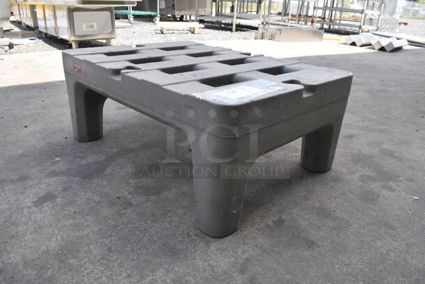 Metro Gray Poly Dunnage Rack. - Image 3 of 5