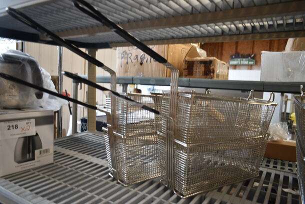 6 BRAND NEW SCRATCH AND DENT! Metal Fry Baskets. Includes 5.5x20.5x12, 5x20.5x12. 6 Times Your Bid!  - Image 7 of 12