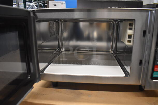 BRAND NEW IN BOX! 2017 Midea 1025F1A Stainless Steel Commercial Countertop Microwave Oven. 120 Volts, 1 Phase. 20x17x12 - Image 5 of 8