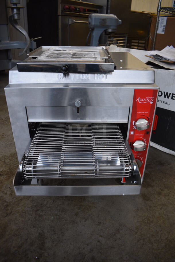 BRAND NEW SCRATCH AND DENT! Avantco TT-P11-120 177CNVYOV10A Stainless Steel Commercial Countertop Conveyor Oven with 10 1/2