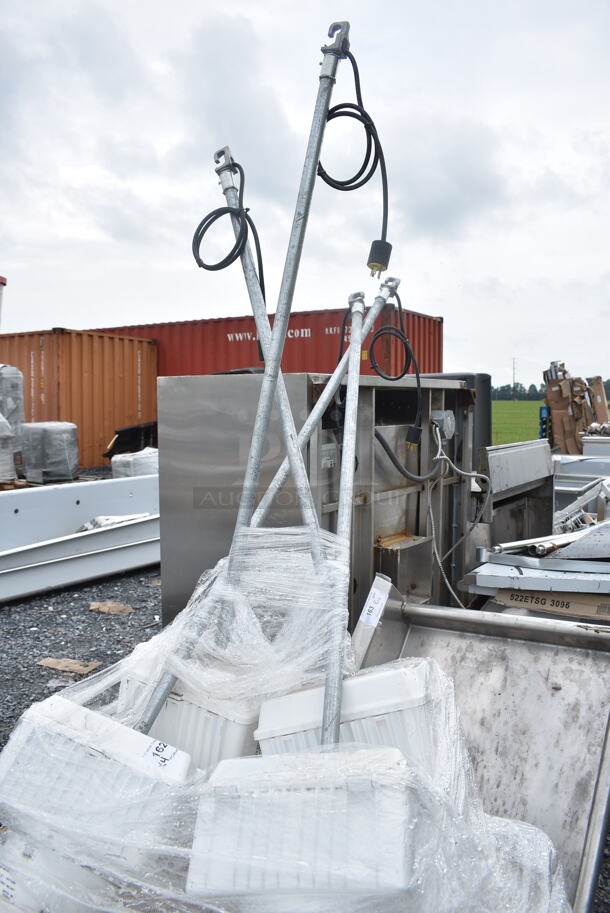 PALLET LOT of 4 Genlyte Metal Wide-Lite Lights. 4 Times Your Bid! - Image 3 of 7