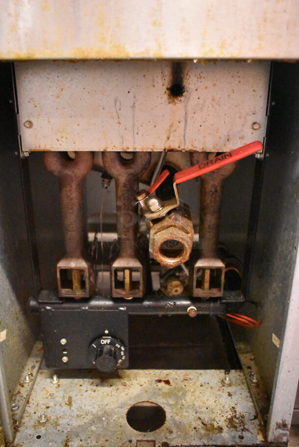 2020 Dean SR142GN Stainless Steel Commercial Floor Style Natural Gas Powered Deep Fat Fryer w/ 2 Metal Fry Baskets on Commercial Casters. 105,000 BTU.  - Image 4 of 5