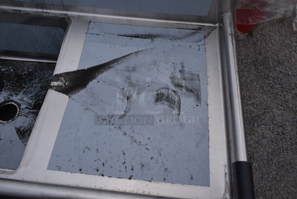 BRAND NEW SCRATCH AND DENT! Regency 600S12323224 Stainless Steel Commercial Single Bay Sink w/ Dual Drain Boards. No Legs. Bay 23x23. Drain Boards 22.5x24.5 - Image 3 of 8