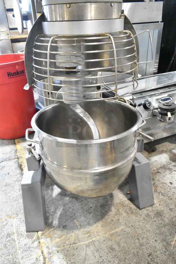 Globe SP62P Metal Commercial Floor Style 60 Quart Planetary Dough Mixer w/ Mixing Bowl, Bowl Guard and Dough Hook Attachment. 220 Volts, 1 Phase. - Image 2 of 7