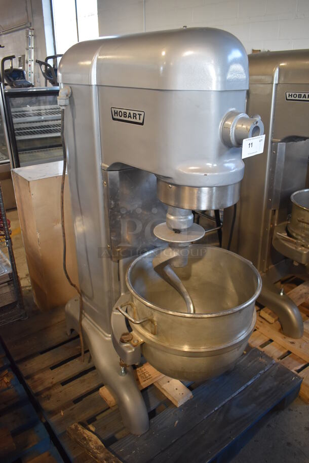 REFURBISHED! Hobart H-600 Metal Commercial Floor Style 60 Quart Planetary Dough Mixer w/ Stainless Steel Mixing Bowl and Dough Hook Attachment. 230 Volts, 1 Phase. Unit Has Been Professionally Refurbished! 28x40x56 - Image 8 of 10