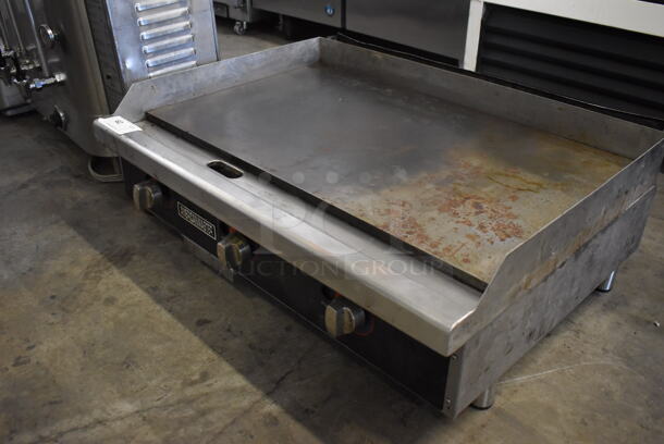American Master Stainless Steel Commercial Countertop Natural Gas Powered Flat Top Griddle. 36x27x13 - Image 2 of 5