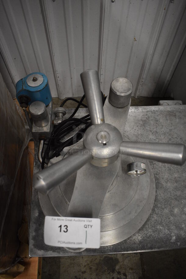 Metal Commercial Pressure Oven w/ Thermostatic Controls. 115 Volts, 1 Phase. 27x21x30. Tested and Working! - Image 6 of 7