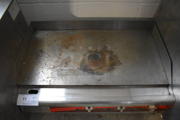 Avantco Model 177EG30N Stainless Steel Commercial Countertop Electric Powered Flat Top Griddle. 208/240 Volts. 30x21x14 - Image 4 of 7
