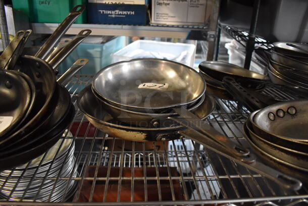 ALL ONE MONEY! Tier Lot of Various Metal Skillets - Image 5 of 10