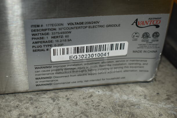 BRAND NEW SCRATCH AND DENT! Avantco 177EG30N Stainless Steel Commercial Countertop Electric Powered Flat Top Griddle w/ Thermostatic Controls. 208/240 Volts, 1 Phase. - Image 5 of 5