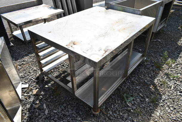 Metal Equipment Stand on Commercial Casters.  - Image 1 of 4