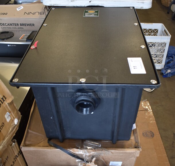 BRAND NEW IN BOX! Ashland 4820 Metal Commercial Grease Trap. 19.5x29x14.5