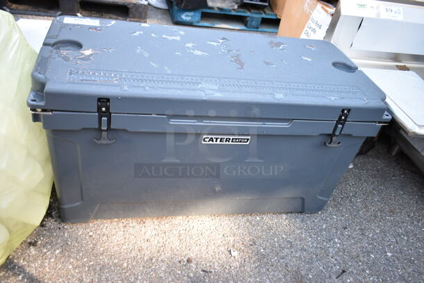 BRAND NEW SCRATCH AND DENT! CaterGator CG100CHR Charcoal 110 Qt. Rotomolded Extreme Outdoor Cooler / Ice Chest - Image 3 of 5