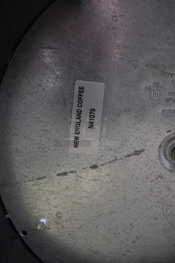 West Bend Stainless Steel Countertop Coffee Perculating Urn and Dispenser 120 Volt 1 Phase. Tested and Working!  - Image 6 of 7