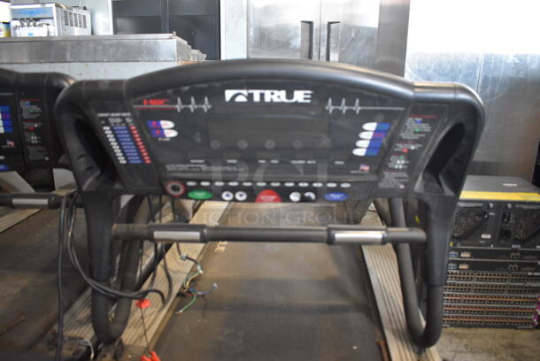 True Model ZTX 850HRC Treadmill. Comes In Two Pieces. 120 Volts, 1 Phase. 33x77x11, 33x28x53 - Image 3 of 4