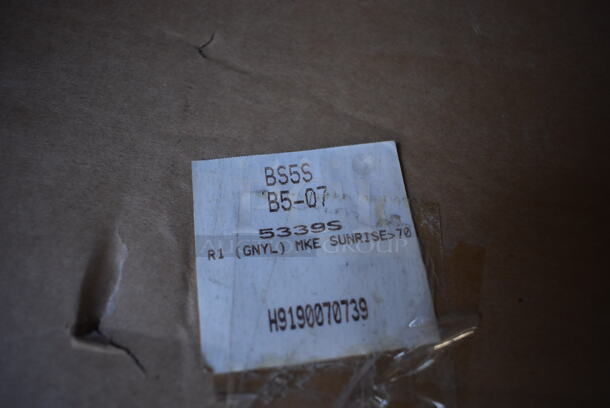 BRAND NEW SCRATCH AND DENT! Best CPDI362SB Stainless Steel 36" Range Hood. Stock Picture Used For Gallery Picture. - Image 7 of 8