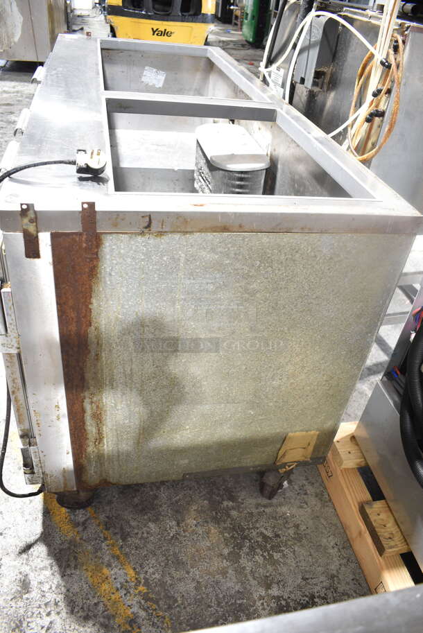 Leader LM 72 Stainless Steel Commercial Prep Table on Commercial Casters. 115 Volts, 1 Phase. Tested and Working! - Image 10 of 12