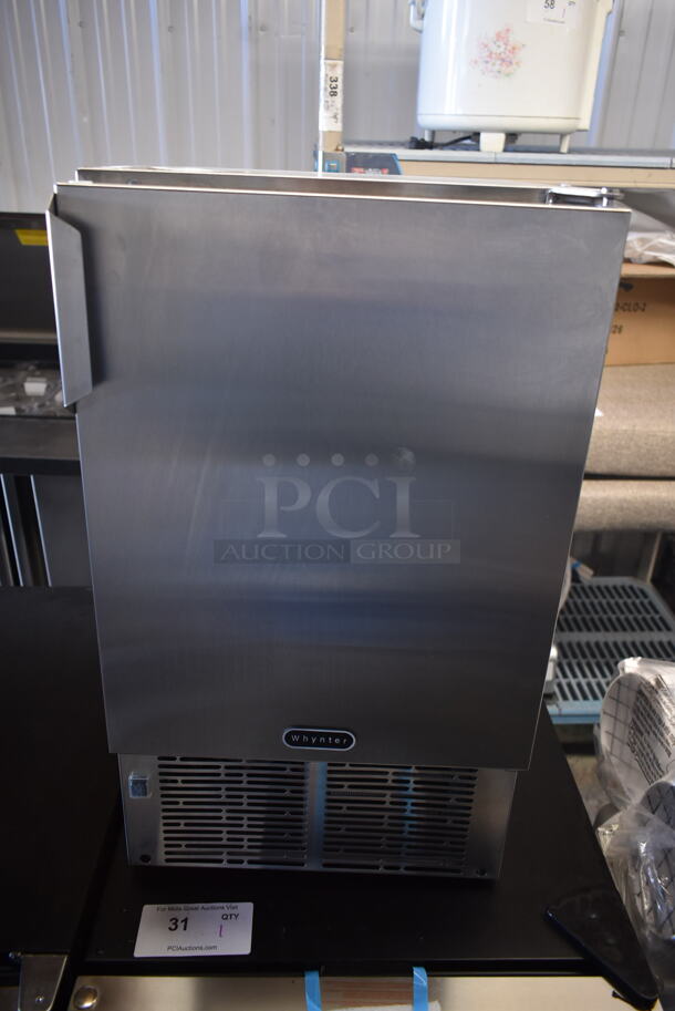 BRAND NEW SCRATCH AND DENT! Whynter MIM-14231SS Stainless Steel 14” Undercounter Automatic Marine Ice Maker 23lb Daily Output. 115 Volts, 1 Phase. Tested and Working!