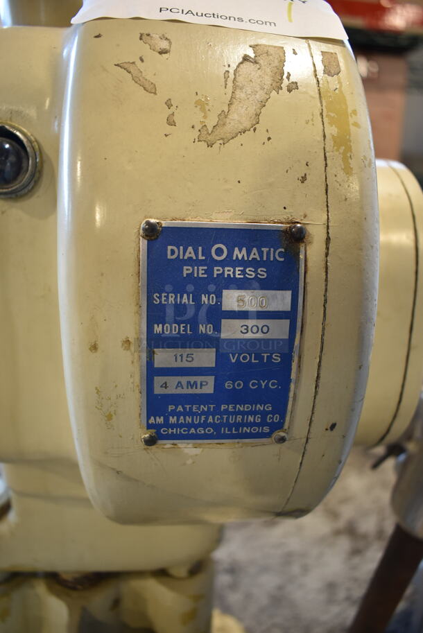 Kaiser Dial O Matic 300 Metal Commercial Countertop Pie Press. 115 Volts, 1 Phase. Tested and Does Not Power On - Image 5 of 6