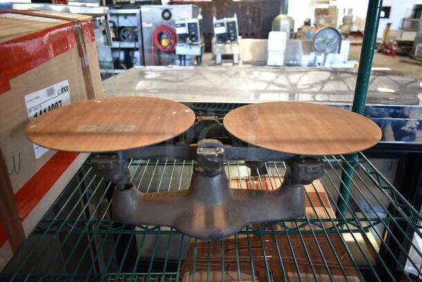 Metal Countertop Bakery Scale. - Image 1 of 5