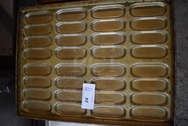 19 Metal 32 Compartment Baking Pans. 19x26x1.5. 19 Times Your Bid! - Image 2 of 3