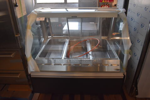 LIKE NEW! Metal Commercial Floor Style Electric Powered Heated Holding Display Case Merchandiser. 208-240 Volts, 1 Phase. Unit Has Only Been Used a Few Times!