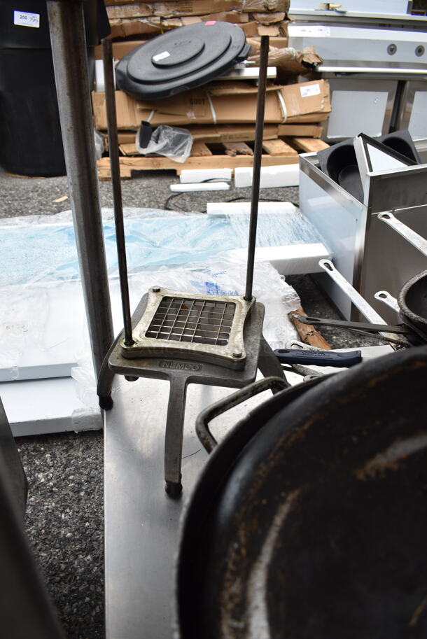 ALL ONE MONEY! Lot of Various Items Including Metal Stock Pot, Skillets, Vegetable Dicer w/o Pusher, Metal Piece and Utensils - Image 4 of 9