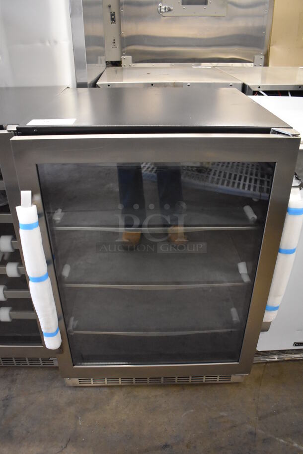 BRAND NEW SCRATCH AND DENT! Danby DBC162BLSST Stainless Steel Mini Single Door Reach In Cooler Merchandiser. 115 Volts, 1 Phase. 24x24.5x35. Tested and Working! - Image 2 of 7