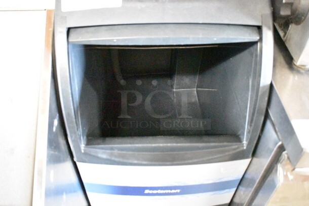 2016 Scotsman CU0415MA-1A Stainless Steel Undercounter Medium Cube Ice Machine - 58 lb. 115 Volts, 1 Phase.  - Image 2 of 5