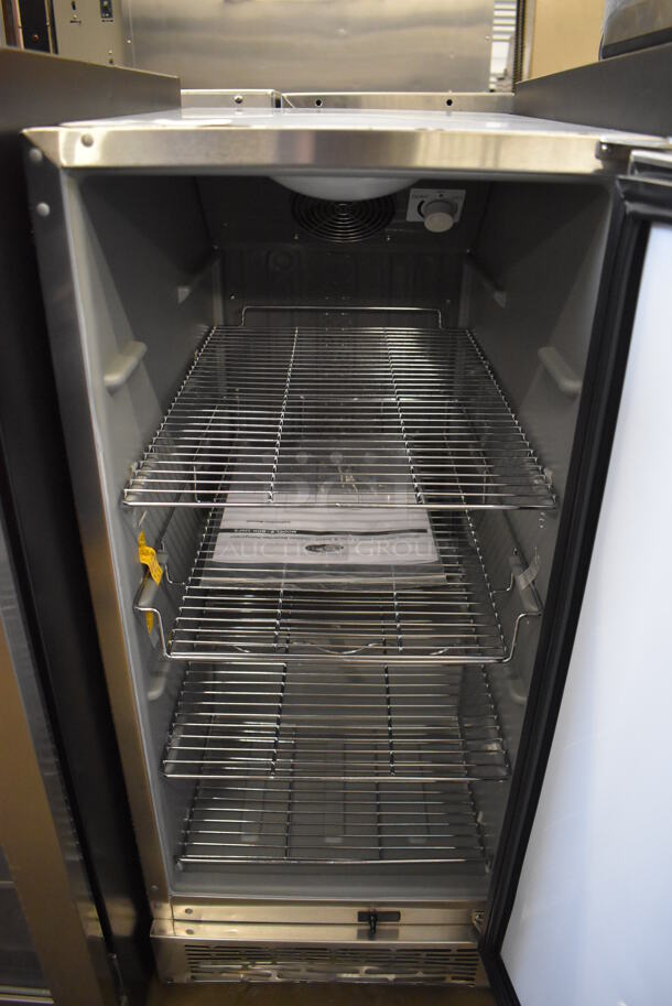 BRAND NEW SCRATCH AND DENT! 2018 Whynter BOR-326FS Stainless Steel Mini Single Door Reach In Cooler. 115 Volts, 1 Phase. 14.5x23x32.5. Tested and Working! - Image 4 of 6