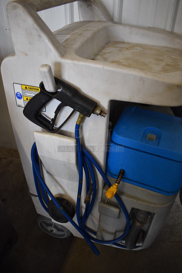 Ecolab Portable Cleaning Station w/ Vacuum on Commercial Casters. 25x27x43 - Image 7 of 7