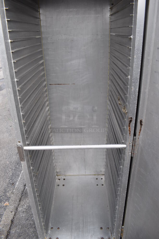Metal Commercial Enclosed Pan Transport Rack on Commercial Casters. 21x27x66 - Image 4 of 5