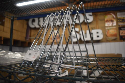 2 Countertop Cutting Board Racks. 9x11.5x11, 7x4x9. 2 Times Your Bid!