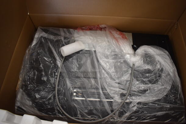 BRAND NEW SCRATCH AND DENT! Frigidaire GMOS1266AF Stainless Steel Over Range Microwave Oven. Stock Picture Used For Gallery Picture. - Image 7 of 7