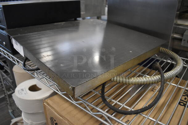 Hatco Model GRS8F-18-F Metal Commercial Warming Plate. 120 Volts, 1 Phase. 19.5x17x4.5. Tested and Working! - Image 2 of 4