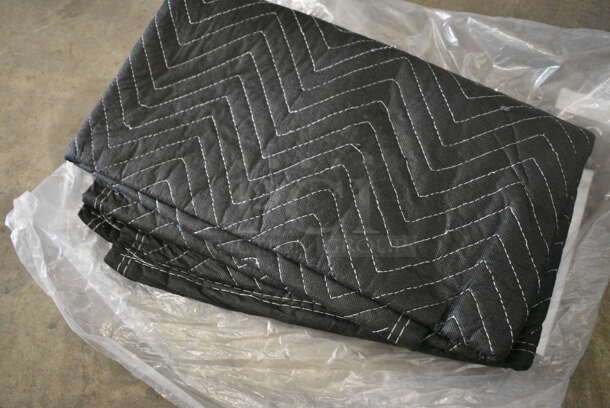 BRAND NEW! Franklin Moving Blanket. 40x50 - Image 2 of 4