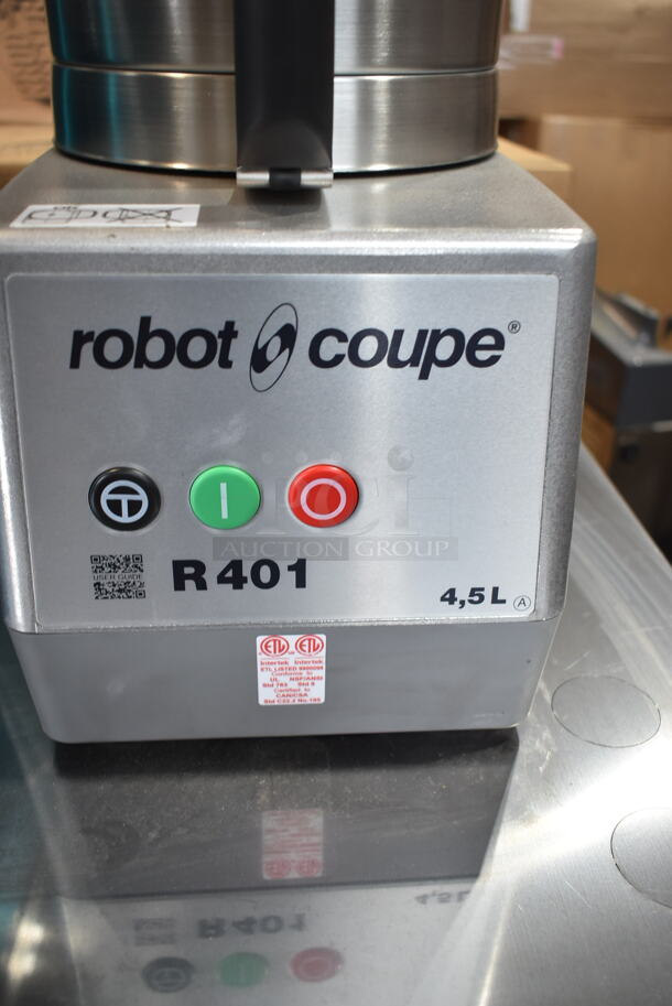 BRAND NEW SCRATCH AND DENT! Robot Coupe R 401 Series A Stainless Steel Commercial Countertop Food Processor w/ Bowl, Lid and S Blade. 120 Volts, 1 Phase. Tested and Working! - Image 3 of 7