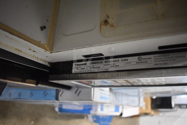 2015 Panasonic NE-1054F Metal Countertop Commercial Microwave Oven. 120 Volts, 1 Phase. 20x13x12 - Image 5 of 5