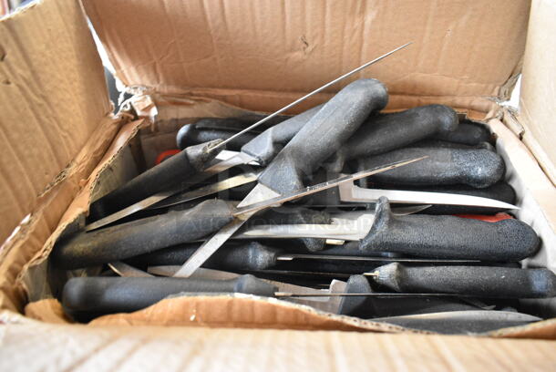 50 SHARPENED Stainless Steel Knives Including Boning/Fillet Knives. 50 Times Your Bid!  - Image 2 of 3