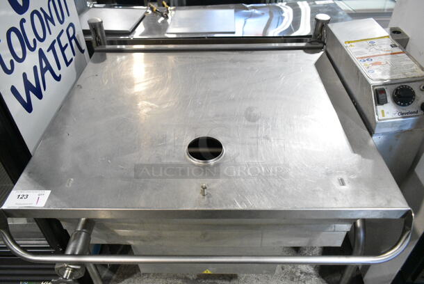 Cleveland Stainless Steel Commercial Floor Style Braising Pan.  - Image 4 of 8