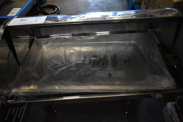 BRAND NEW SCRATCH AND DENT! Choice Deluxe 8 Qt. Full Size Chrome Accent Roll Top Chafer. Missing Handle.  - Image 2 of 9