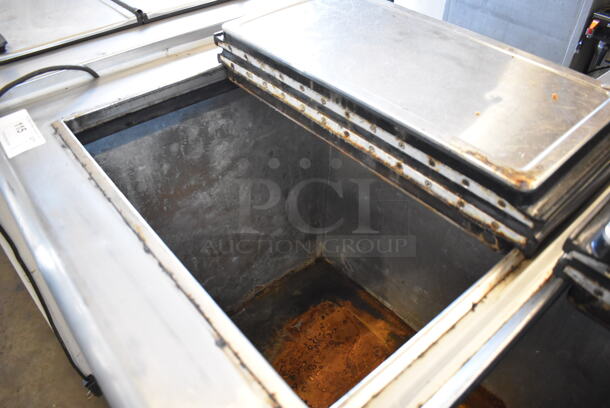 C Nelson DB-8 Ri Metal Commercial Chest Freezer w/ 2 Center Hinge Lids. 115 Volts, 1 Phase. 54.5x30.5x38. Tested and Working! - Image 5 of 6